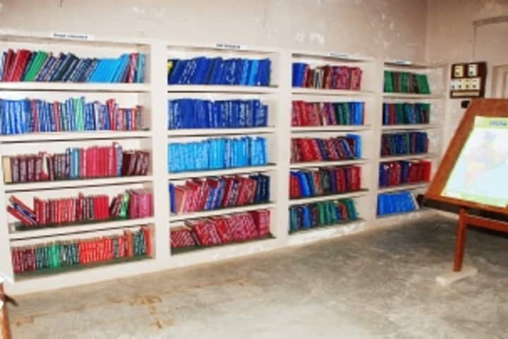 R S Krishnan Higher Secondary School - Library