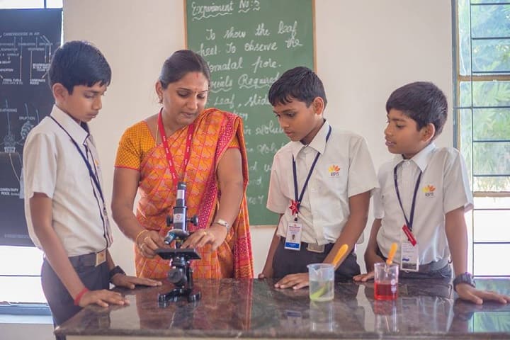 Ramachandra International Public School-Biology lab