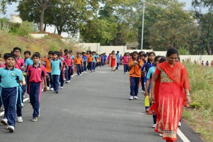 Rasi International School - trek