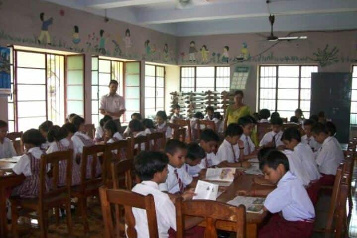 Prabhat Tara School-Library