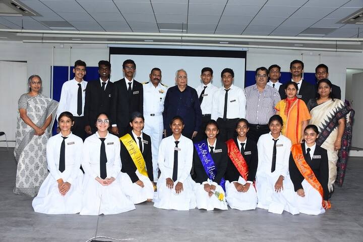 S P D H Sindhi Model Senior Secondary School-Investiture Ceremony