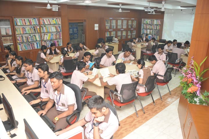 S P D H Sindhi Model Senior Secondary School-Library
