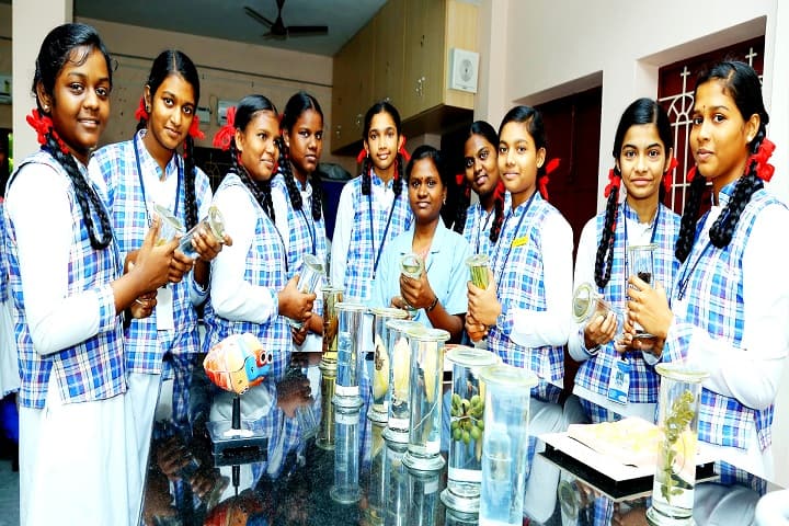 Sacred Heart Central School-Laboratory