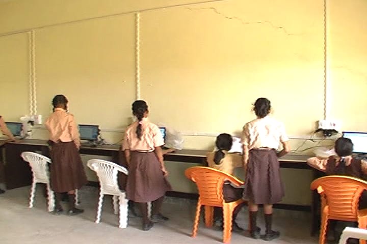 Pragya Niketan Public School-Computer Lab