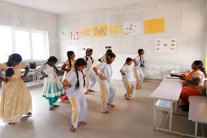 SCISM Public School-Dance