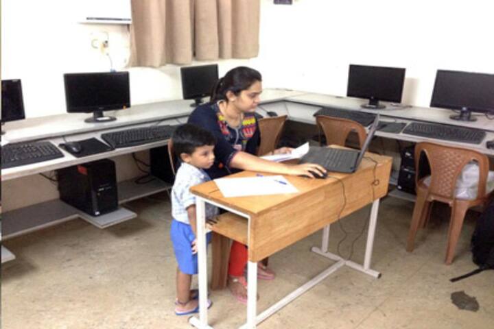 Sherwood Hall Senior Secondary School-Computer Lab