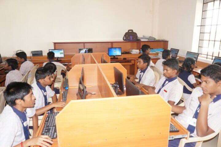 Shri Vidhya Bharathi Modern School - Computer lab