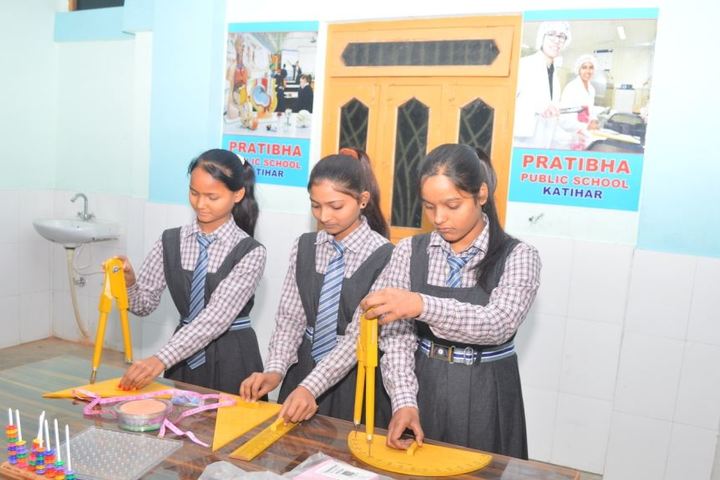 Pratibha Public School-Maths Lab