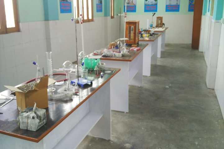 Pratibha Public School-Science Lab
