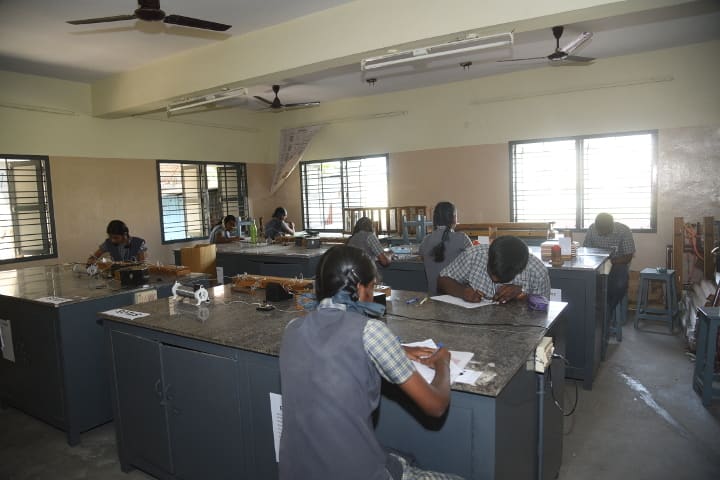 Sreevatsa Viswananthan Vivekananda-Physics Lab