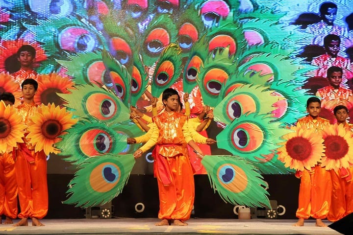 sri chaitanya techno school-fest