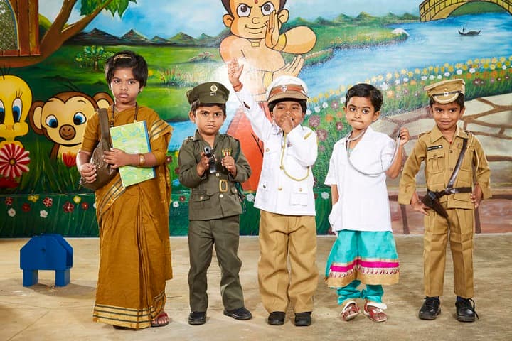 Sri Kumaran Public School-Fancy Dress