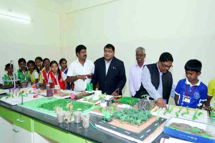 Sri Narayani Vidyashram School-Bio-Lab-1