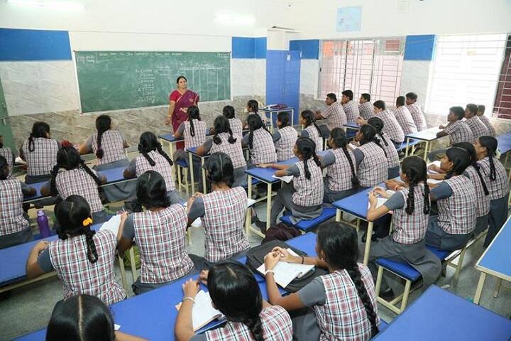 Sri R M Jain Vidhyashram-classroom