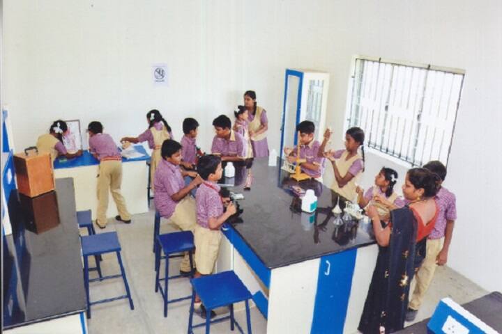 Sri ram Vidhya mandir school-lab