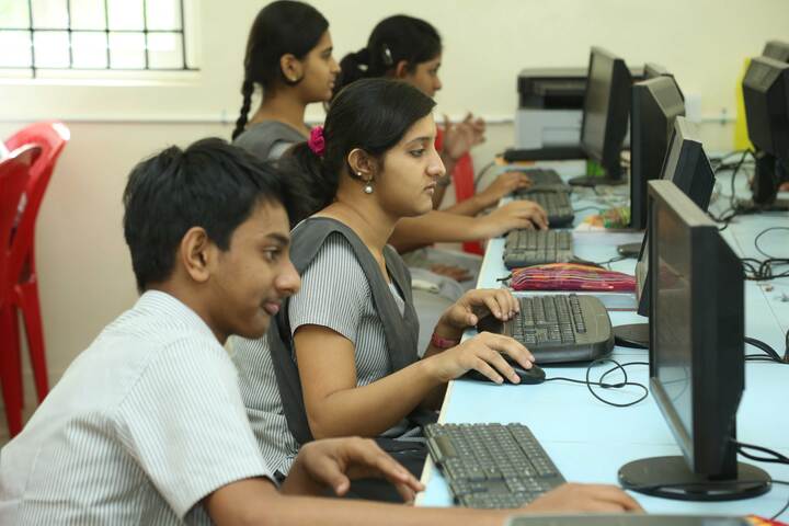 Sri Sankara Senior Secondary School-Computer Lab
