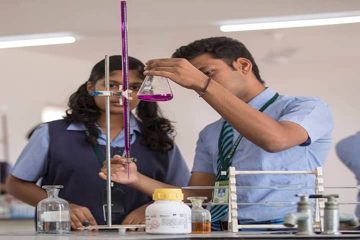 Sri Shakthi International School-Chemistry Lab