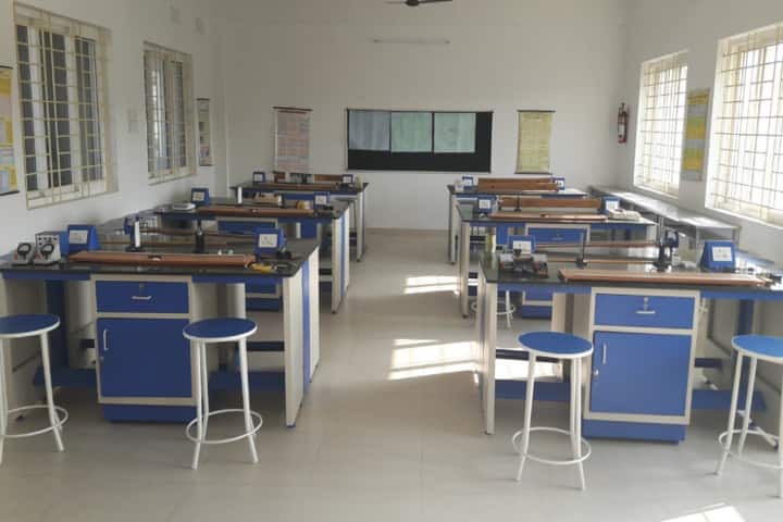 Sri Swamy International School-Science-Lab