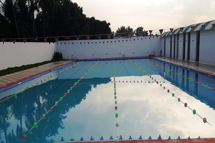 Sri Venkateshwara International School-Swimming Pool