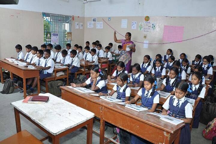 Sri Vidya Mandir Higher Secondary School-Classroom