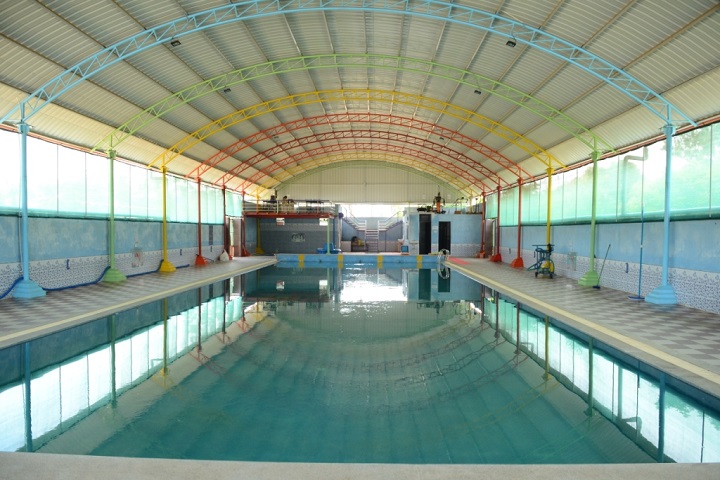 Sri Vinayaga Vidhyalaya School-Swimming Pool