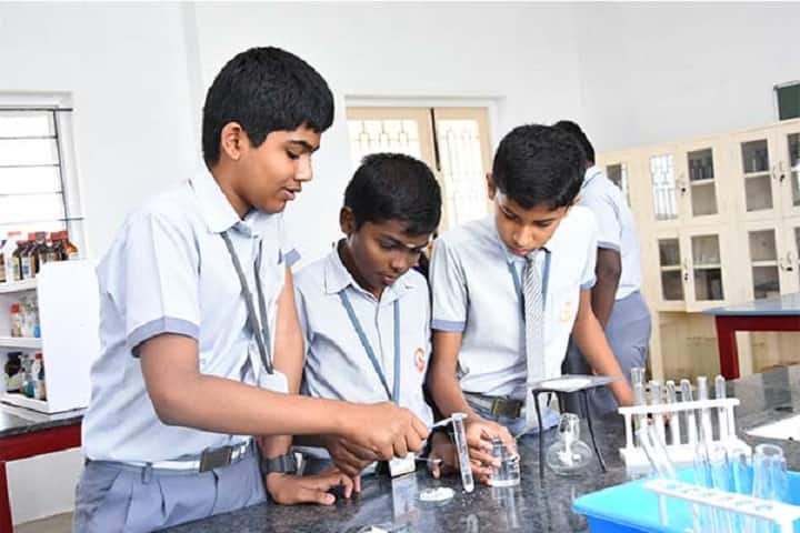 SRINIVASA PUBLIC SCHOOL-physics lab