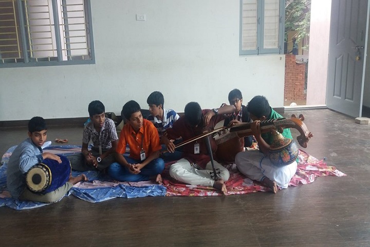 Sri Vageesha Vidhyashram-music