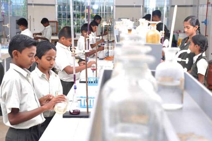 Srri SPK Senior Secondary School-Chemistry Lab