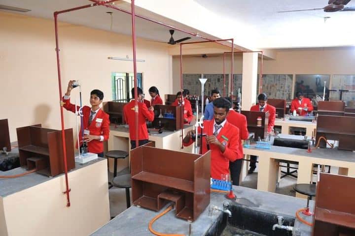 St Joan Of Arc International School-Chemistry Lab