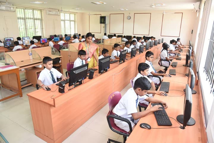 Stanes School-Computer Lab