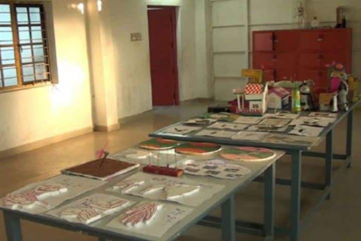 Thaai School- Biology Lab
