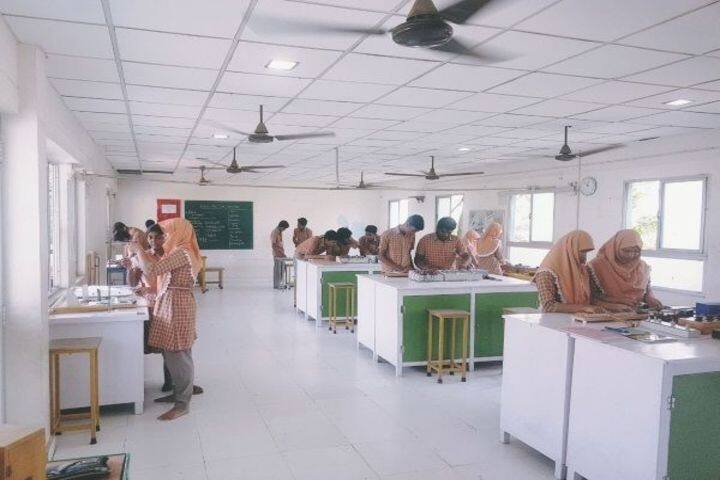 The Fathima Matriculation Higher Secondary School- Physics Lab