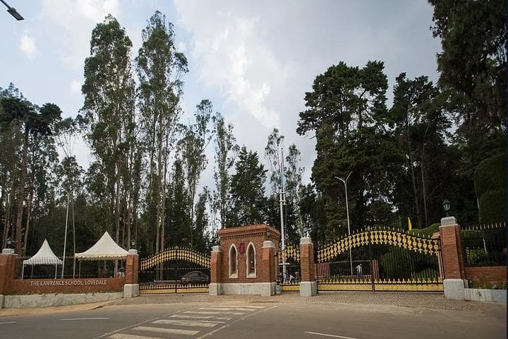 The Lawrence School-School Entrance