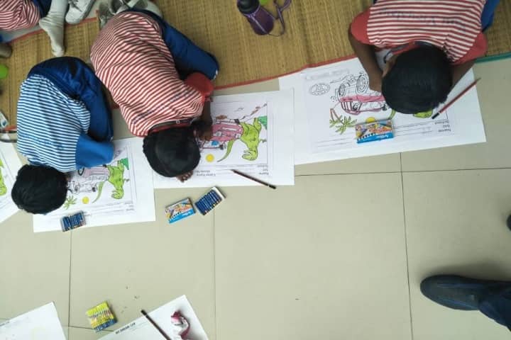 Vani Vidyalaya School-Drawing Class