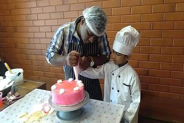 Velammal Bodhi Campus-Cake Making by Little Chef