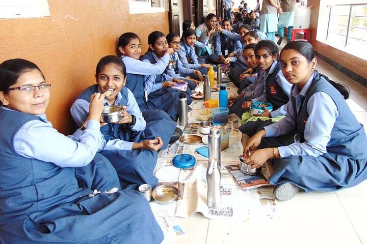 Vijay Vikas International School-Sharing Day
