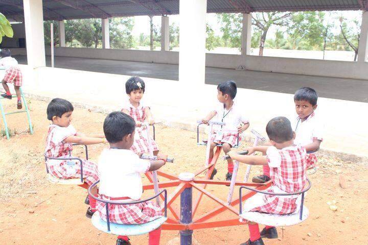 Vivekanandar Vidhya Mandir-Play Area