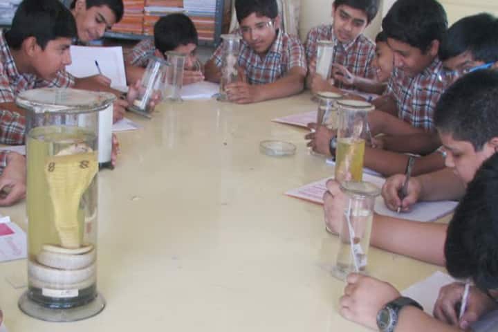 Azra Public School-Biology Lab