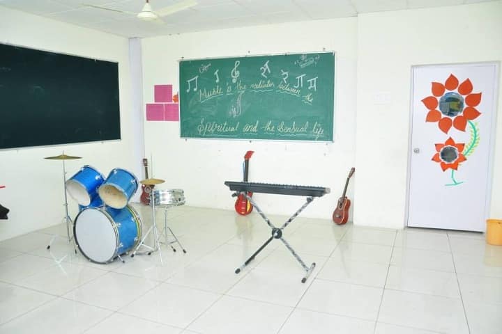 Bhashyam Brooks Ups-Music Room