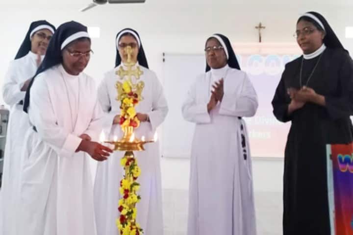 Carmel Convent School-Inauguration Of Social Work Forum Meeting