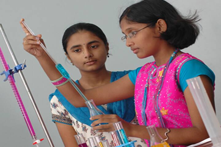 Dr K K RS Gowtham Concept School-Chemistry Lab