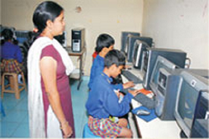 Hindu Public School-Computer Lab