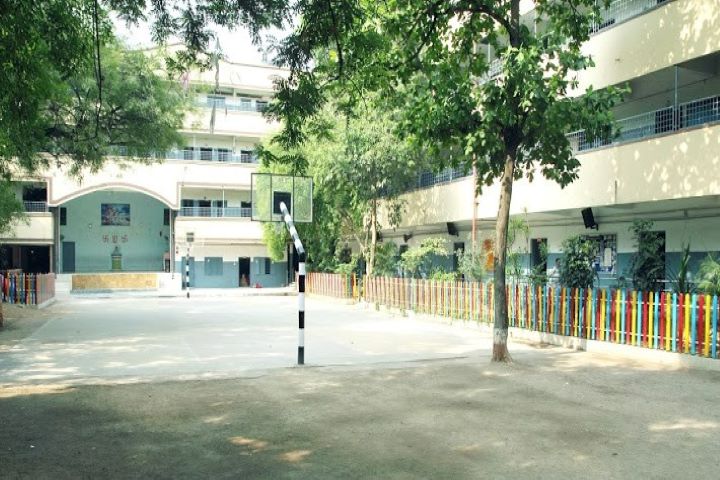 Hindu Public School-school building