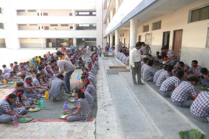 Kendriya Vidyalaya-Lunch