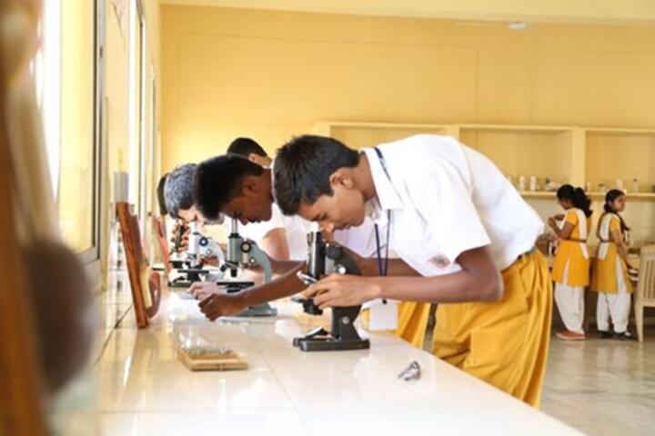 Maharishi Vidya Mandir-Biology Lab