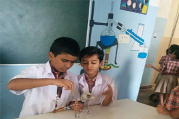 Mahatma Gandhi Memorial High School-Physics Lab