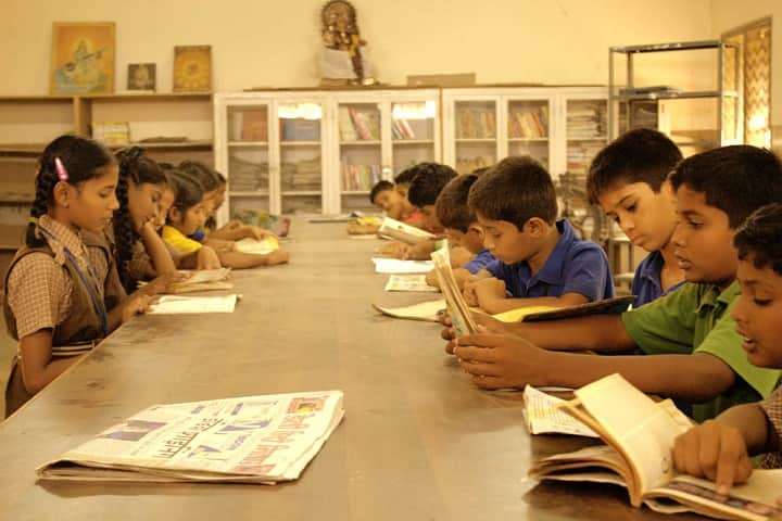 Mahesh Vidya Bhavan High School-Library