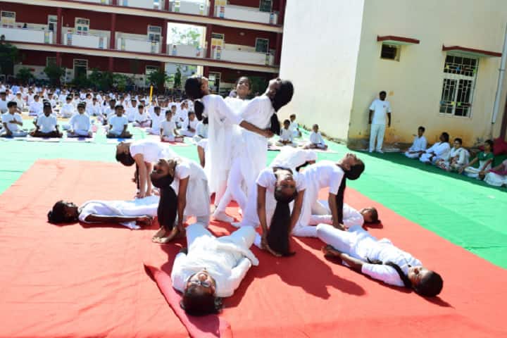 Matrusri Dav Public School-Dance