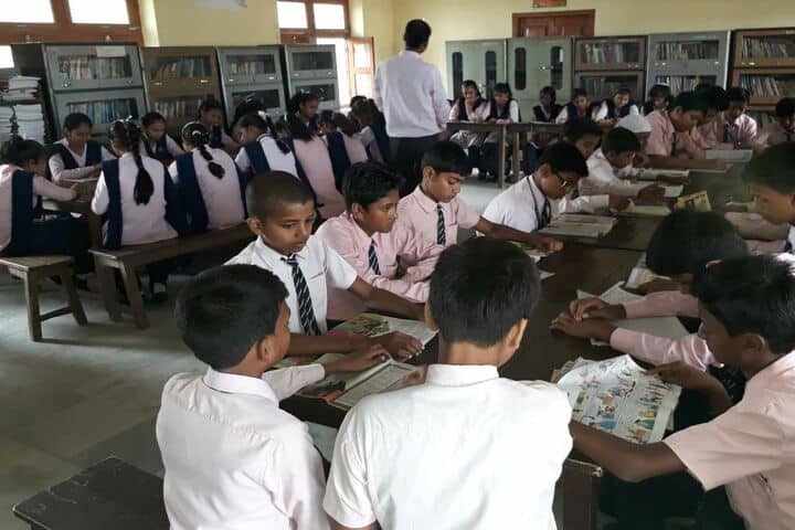 Rashtriya Sarvajanik Mela Public School-Library