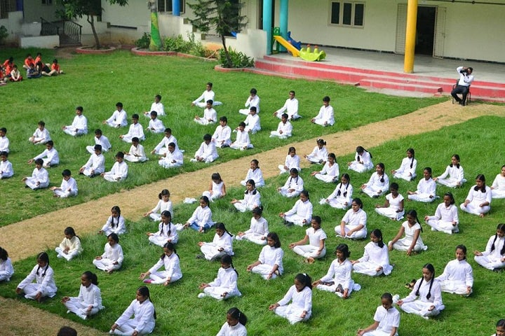 Navyabharathi Global School-Yogaday